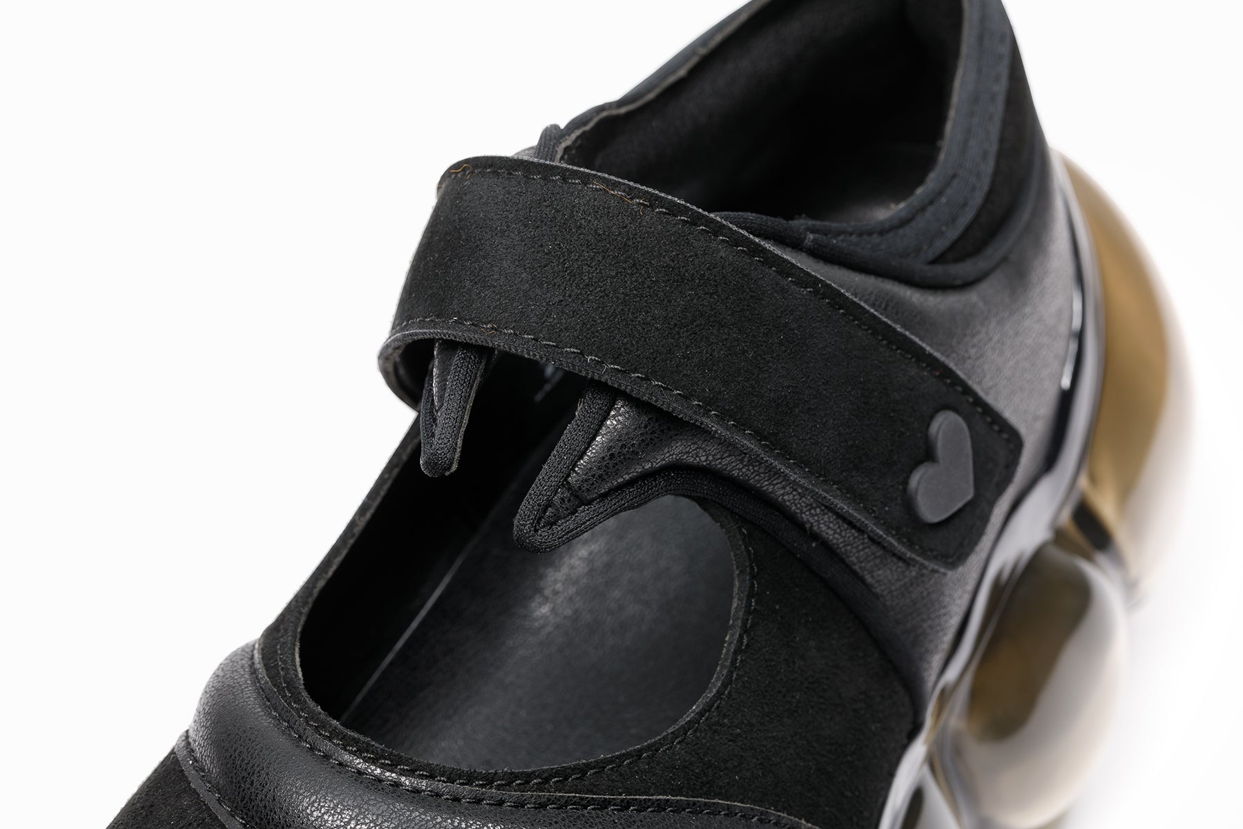 grounds JEWELRY x SCULPTURE　02 | HEARTLESS BLACK