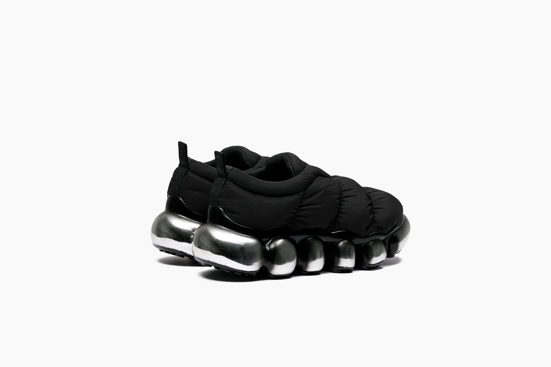 grounds JEWELRY PUFF TRAINER STEEL	BLACK / STEEL